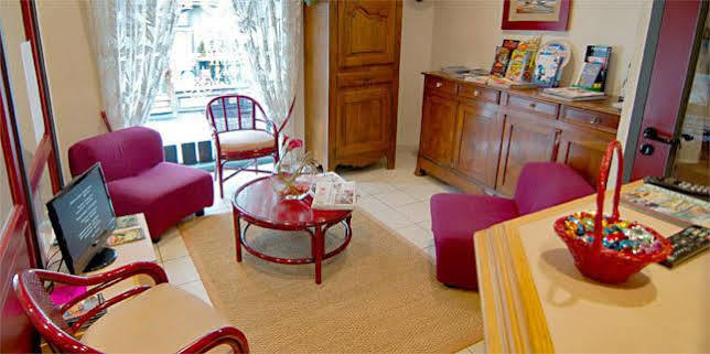 Contact Hotel Du Champ De Mars De Saint-Brieuc Eksteriør bilde